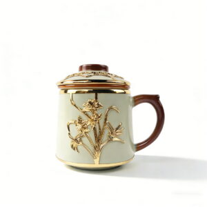 Gold-Inlaid Jade Style Ru Porcelain "Orchid in Secluded Valley" Personal Tea Cup